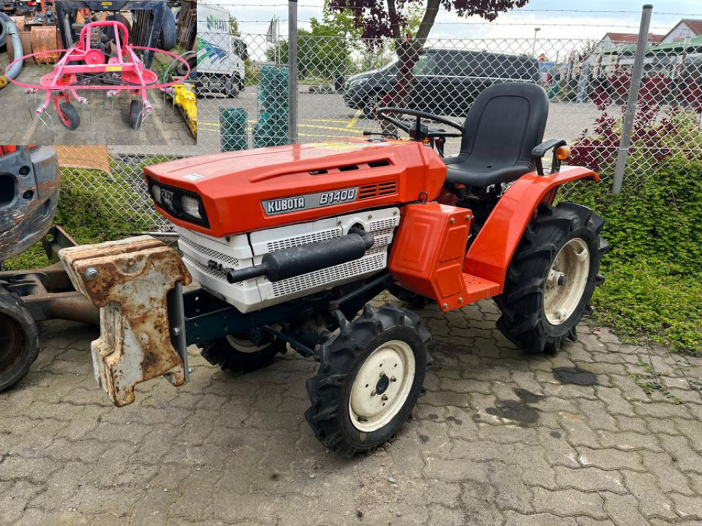 KUBOTA KUBOTA Trecker Diverse 1400 mit Zapfwelle am Heck und Heuwender - Compact tractor: picture 1 KUBOTA KUBOTA Trecker Diverse 1400 mit Zapfwelle am Heck und Heuwender - Compact tractor: picture 1