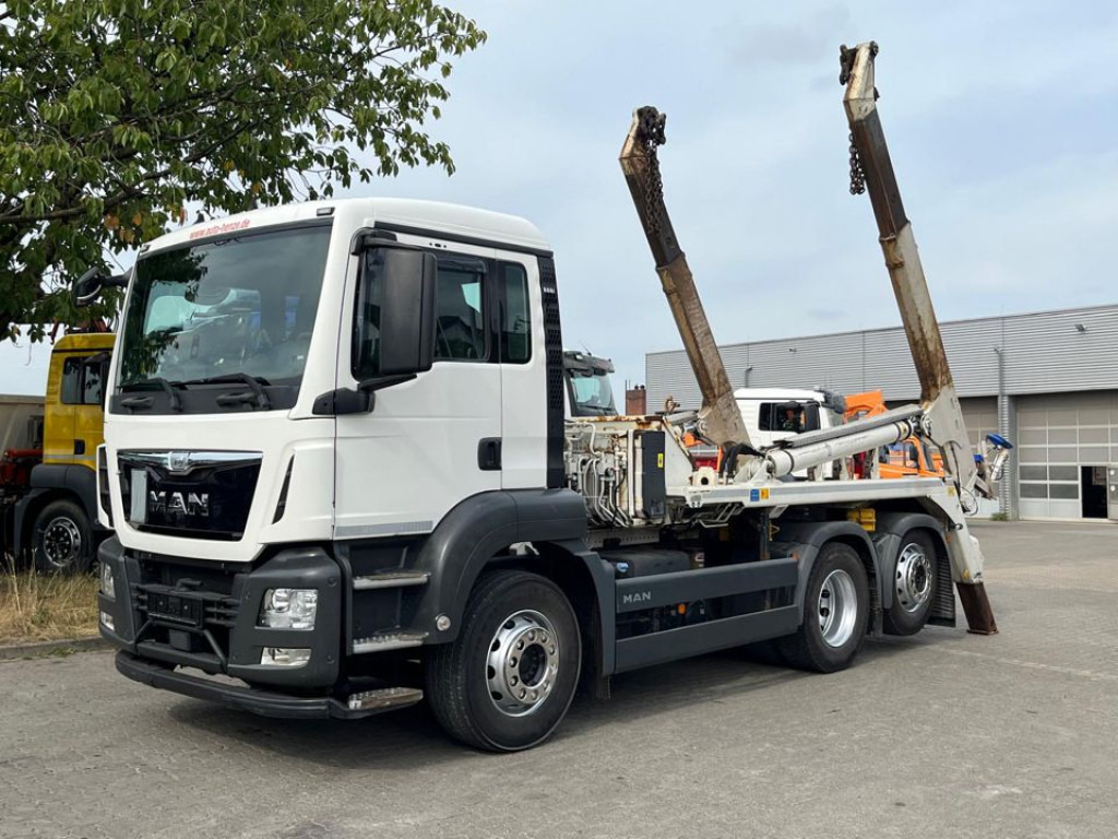 MAN TG-S 26.400 6x2 BL Absetzkipper Meiller Funk - Skip loader truck: picture 1 MAN TG-S 26.400 6x2 BL Absetzkipper Meiller Funk - Skip loader truck: picture 1