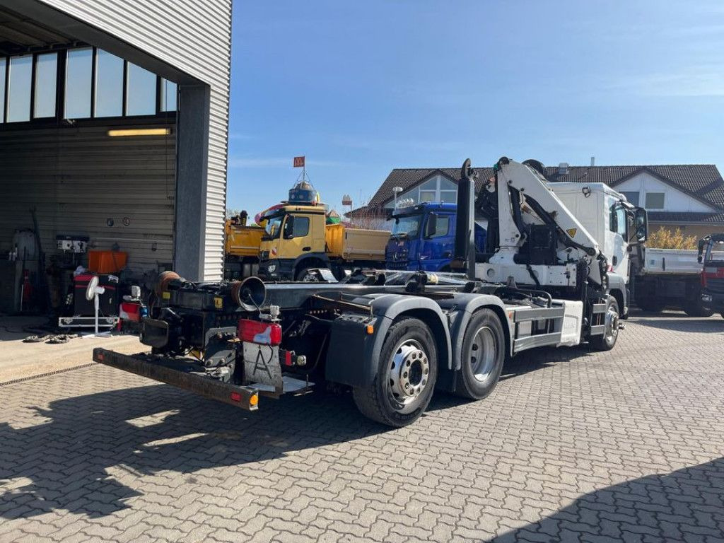 MAN TG-S 26.440 6x2-2 BL Abrollkipper mit Kran Funk+ - Crane truck: picture 5 MAN TG-S 26.440 6x2-2 BL Abrollkipper mit Kran Funk+ - Crane truck: picture 5