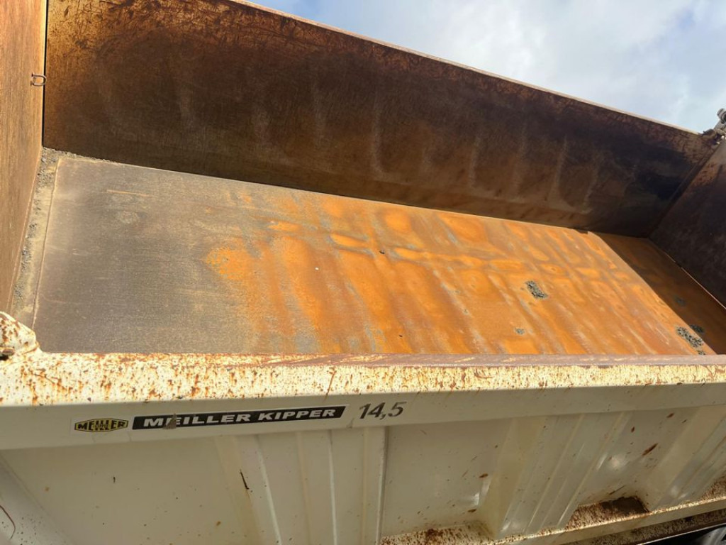 MAN TG-S 26.440 6x4 BB 3-Achs Kipper Schalter - Tipper: picture 4 MAN TG-S 26.440 6x4 BB 3-Achs Kipper Schalter - Tipper: picture 4