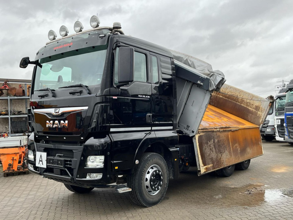 MAN TG-X 3-Achs Kipper 26.430 6x4 Bordmatik nur 73 tKm - Tipper: picture 1 MAN TG-X 3-Achs Kipper 26.430 6x4 Bordmatik nur 73 tKm - Tipper: picture 1