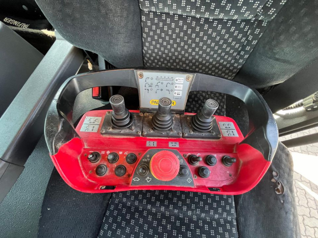 Tipper, Crane truck MERCEDES-BENZ Actros 1841 K 2-Achs Kipper Kran Funk 2xhydr+Greifer: picture 11 Tipper, Crane truck MERCEDES-BENZ Actros 1841 K 2-Achs Kipper Kran Funk 2xhydr+Greifer: picture 11