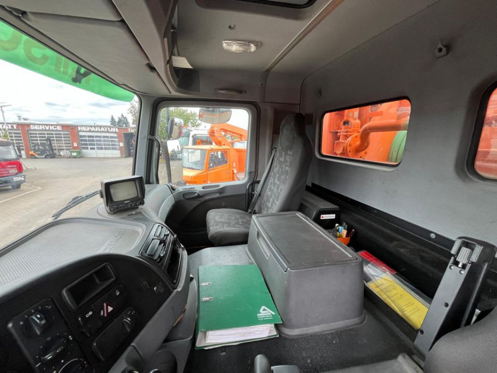 MERCEDES-BENZ Actros 2644 L 6x4 Saug + Spülwagen Kombi Saug+Spül super Zustand - Vacuum truck: picture 2 MERCEDES-BENZ Actros 2644 L 6x4 Saug + Spülwagen Kombi Saug+Spül super Zustand - Vacuum truck: picture 2