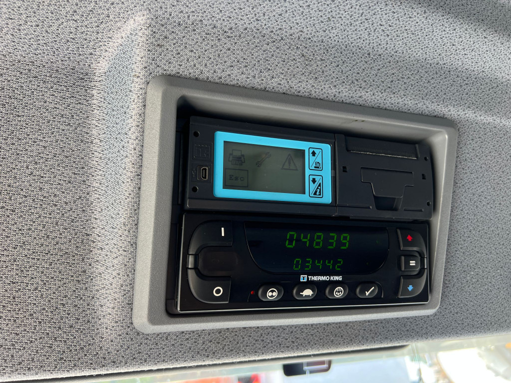 MERCEDES-BENZ Atego 1224 L Kühlkoffer LBW Tiefkühler 6,2m LBW - Refrigerator truck: picture 2 MERCEDES-BENZ Atego 1224 L Kühlkoffer LBW Tiefkühler 6,2m LBW - Refrigerator truck: picture 2