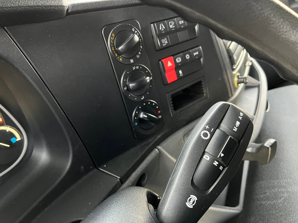 MERCEDES-BENZ Atego 1527 L Pritsche LBW LBW 1.5 to - Curtainsider truck: picture 2 MERCEDES-BENZ Atego 1527 L Pritsche LBW LBW 1.5 to - Curtainsider truck: picture 2