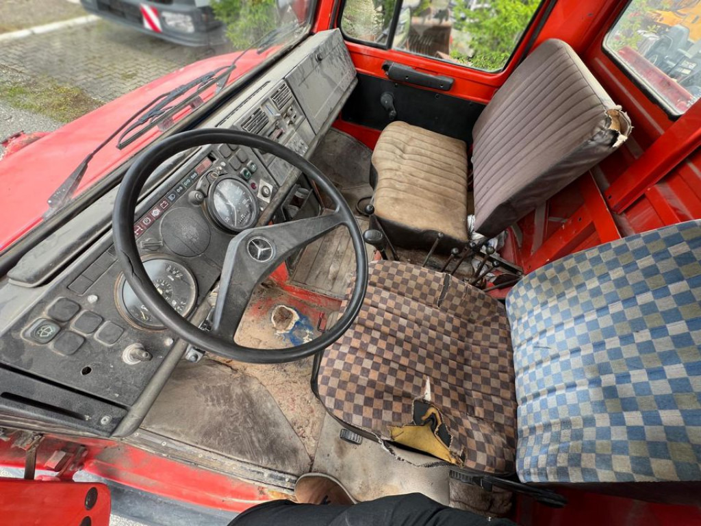 MERCEDES-BENZ Mercedes-Benz Unimog 2-Achs Allradkipper U 424 Front+Heckhydraulik Besen - Tipper: picture 5 MERCEDES-BENZ Mercedes-Benz Unimog 2-Achs Allradkipper U 424 Front+Heckhydraulik Besen - Tipper: picture 5