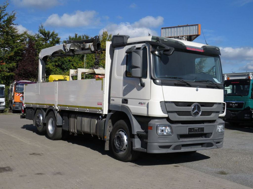 Mercedes-Benz Actros 2541 L6x2 Pritsche Heckkran Funk - Crane truck, Dropside/ Flatbed truck: picture 3 Mercedes-Benz Actros 2541 L6x2 Pritsche Heckkran Funk - Crane truck, Dropside/ Flatbed truck: picture 3