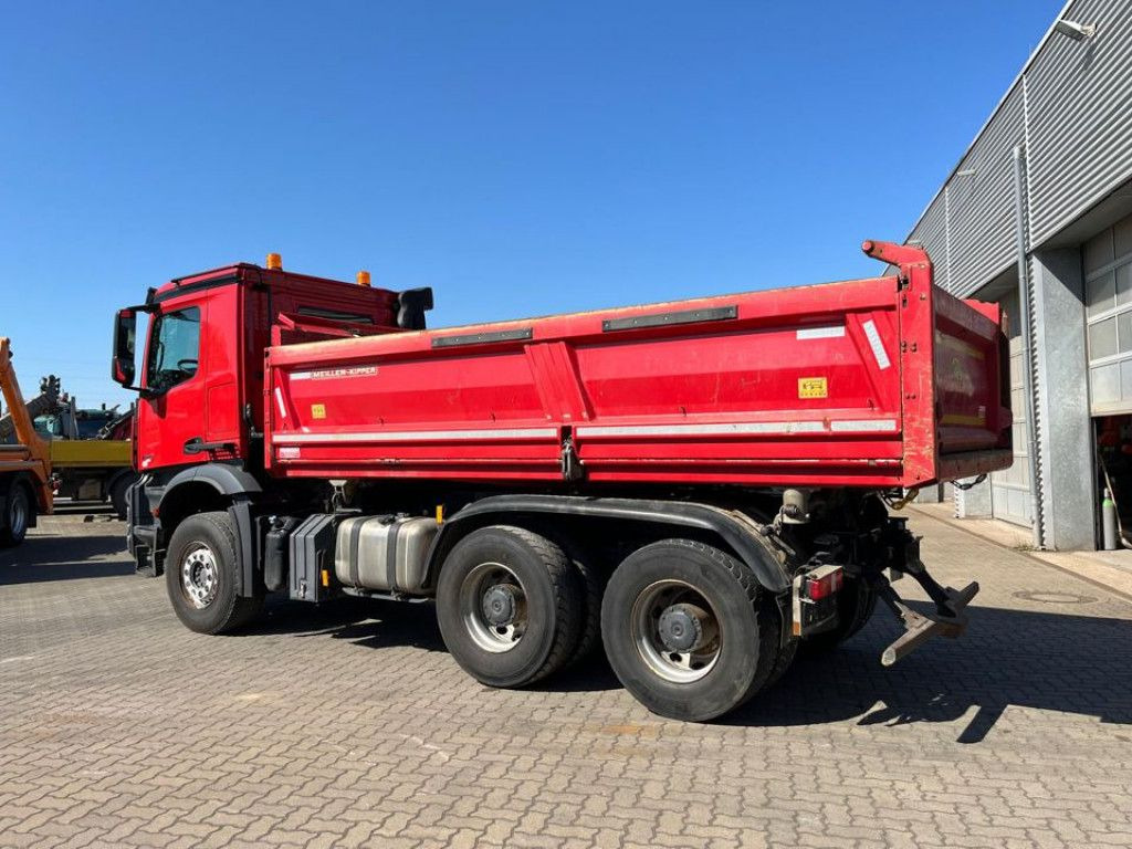 Mercedes-Benz Arocs 2648 6x4 3-Achs Kipper Bordmatik - Tipper: picture 4 Mercedes-Benz Arocs 2648 6x4 3-Achs Kipper Bordmatik - Tipper: picture 4