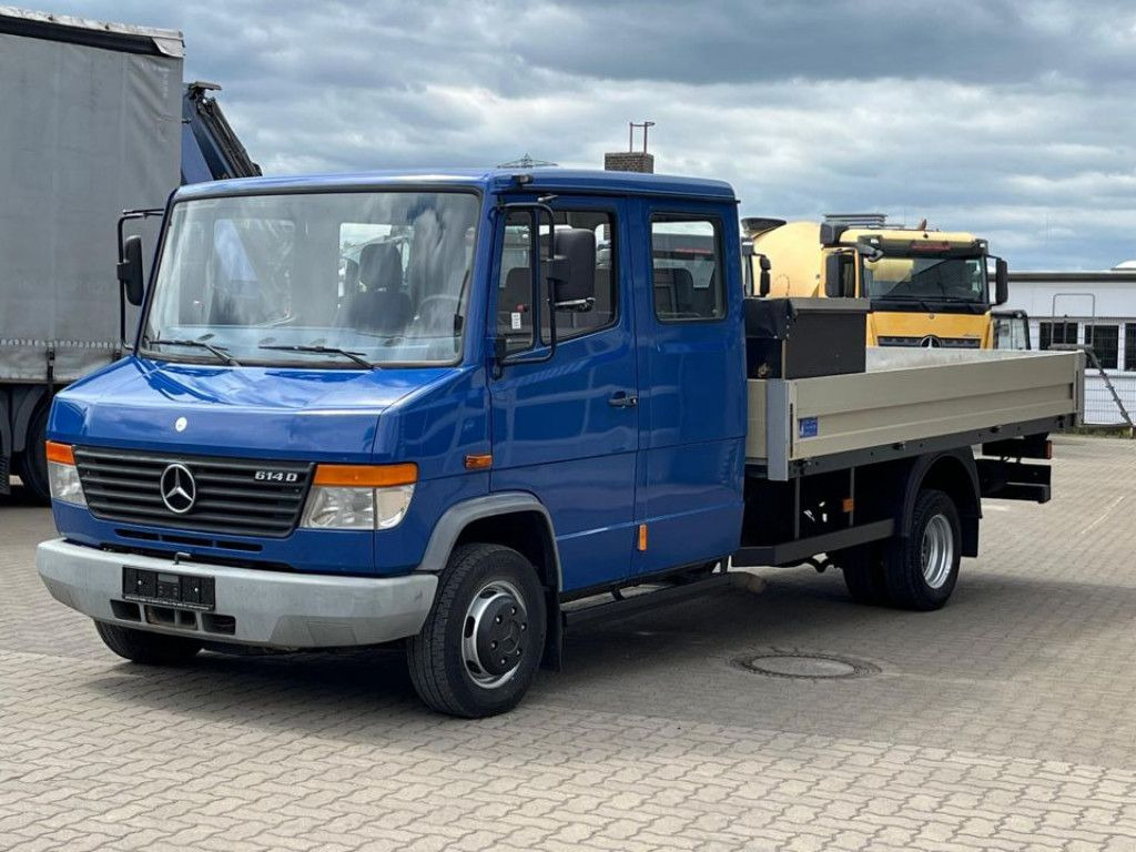 Mercedes-Benz Vario 614 D Pritsche Doppelkabine LKW Motor 4.3 - Open body delivery van, Combi van: picture 1 Mercedes-Benz Vario 614 D Pritsche Doppelkabine LKW Motor 4.3 - Open body delivery van, Combi van: picture 1