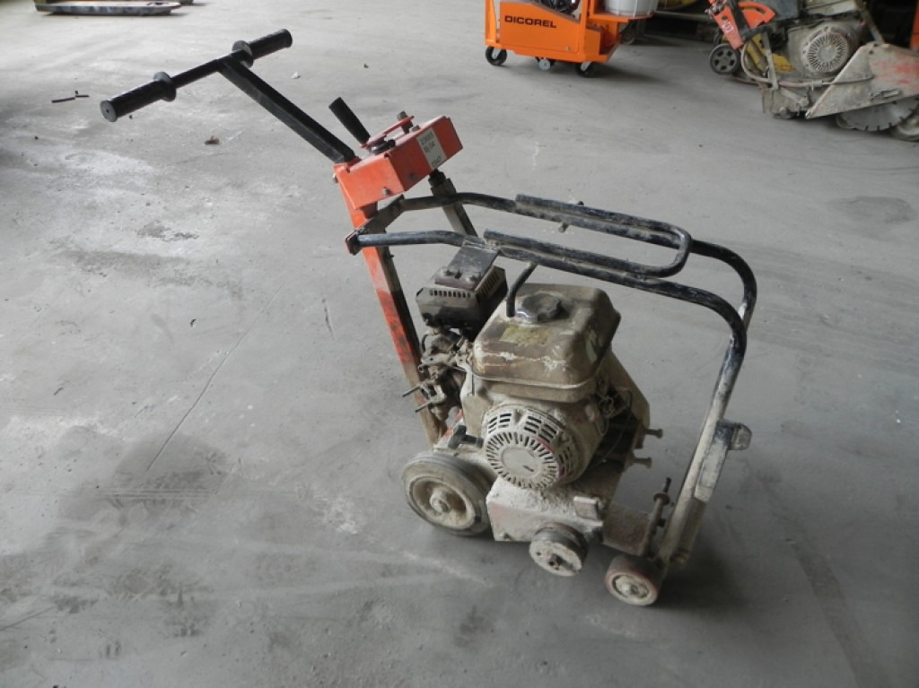 SAINT GOBAIN Norton Clipper C 51 Kleinteile - Concrete equipment: picture 2 SAINT GOBAIN Norton Clipper C 51 Kleinteile - Concrete equipment: picture 2