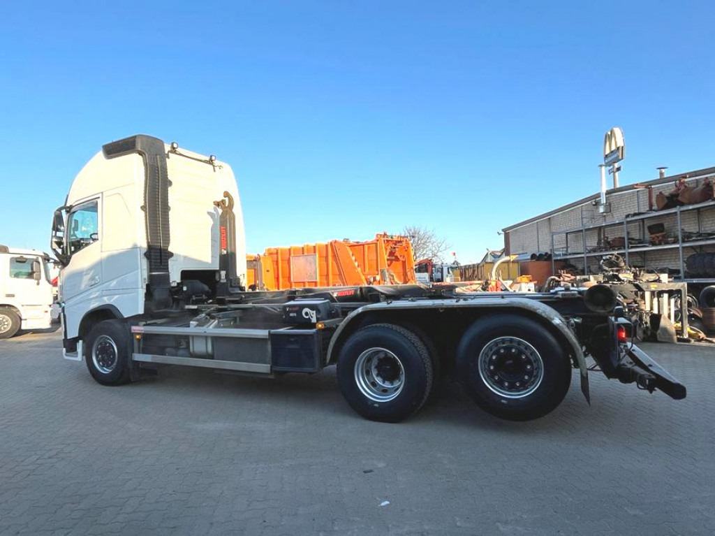 VOLVO (S) Truck VOLVO (S) Truck FH Abrollkipper 500 6x2 Funkfernbedienung - Hook lift truck: picture 3 VOLVO (S) Truck VOLVO (S) Truck FH Abrollkipper 500 6x2 Funkfernbedienung - Hook lift truck: picture 3