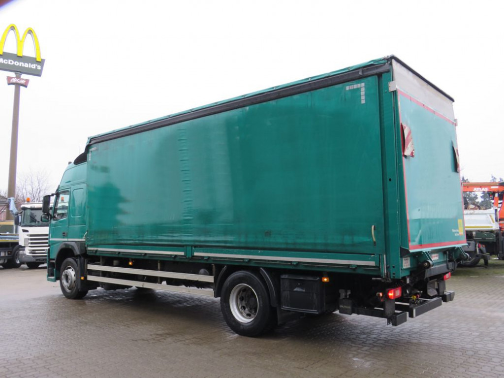 VOLVO (S) Truck VOLVO (S) Truck FM Pritsche LBW 380 LBW 2to Tautli.+Edscha - Curtainsider truck: picture 3 VOLVO (S) Truck VOLVO (S) Truck FM Pritsche LBW 380 LBW 2to Tautli.+Edscha - Curtainsider truck: picture 3