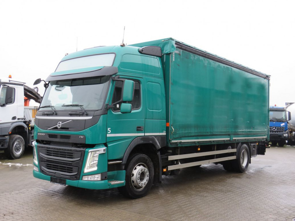 VOLVO (S) Truck VOLVO (S) Truck FM Pritsche LBW 380 LBW 2to Tautli.+Edscha - Curtainsider truck: picture 1 VOLVO (S) Truck VOLVO (S) Truck FM Pritsche LBW 380 LBW 2to Tautli.+Edscha - Curtainsider truck: picture 1
