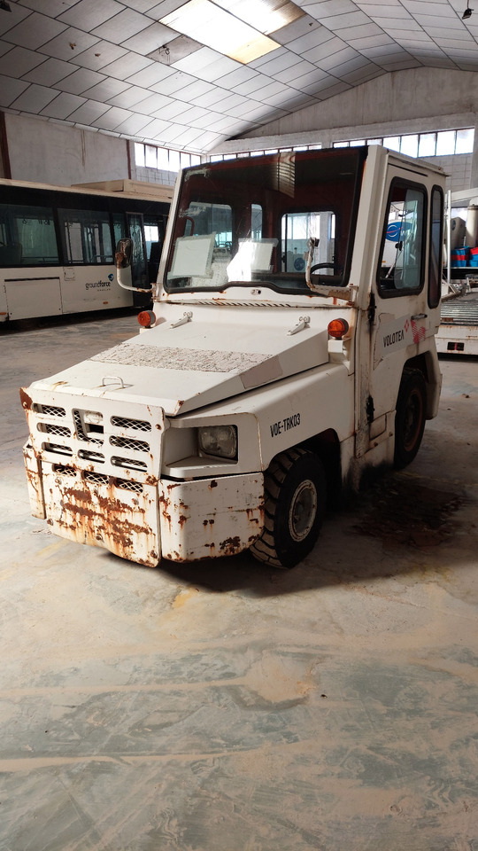 FV02 Nissan Baggage Tractor - Baggage tractor: picture 1 FV02 Nissan Baggage Tractor - Baggage tractor: picture 1