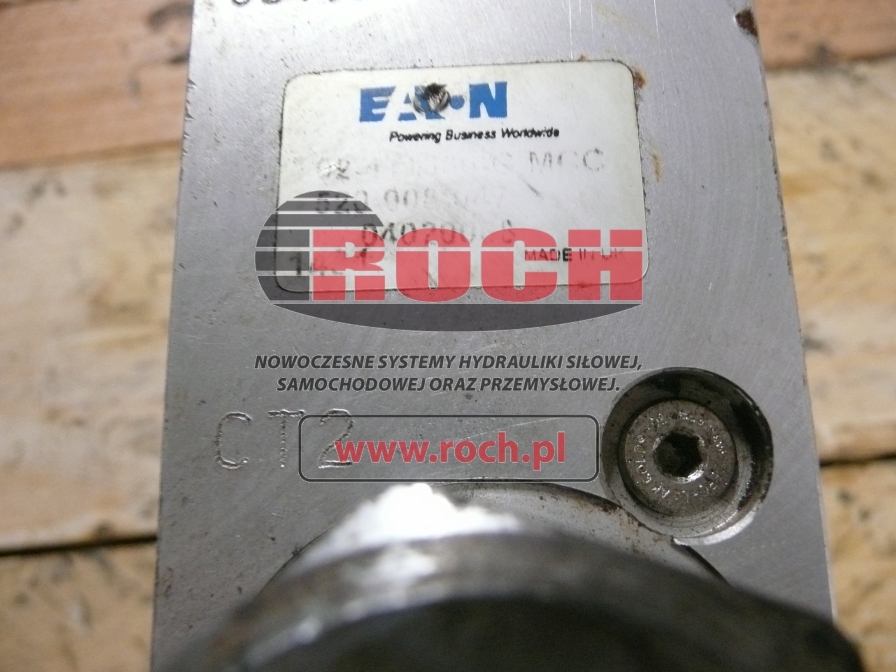 EATON + VICKERS 520008N.. 0402006B 999901C 0514 0858 + RV2-10S-0-35/30 - Hydraulic valve: picture 2 EATON + VICKERS 520008N.. 0402006B 999901C 0514 0858 + RV2-10S-0-35/30 - Hydraulic valve: picture 2