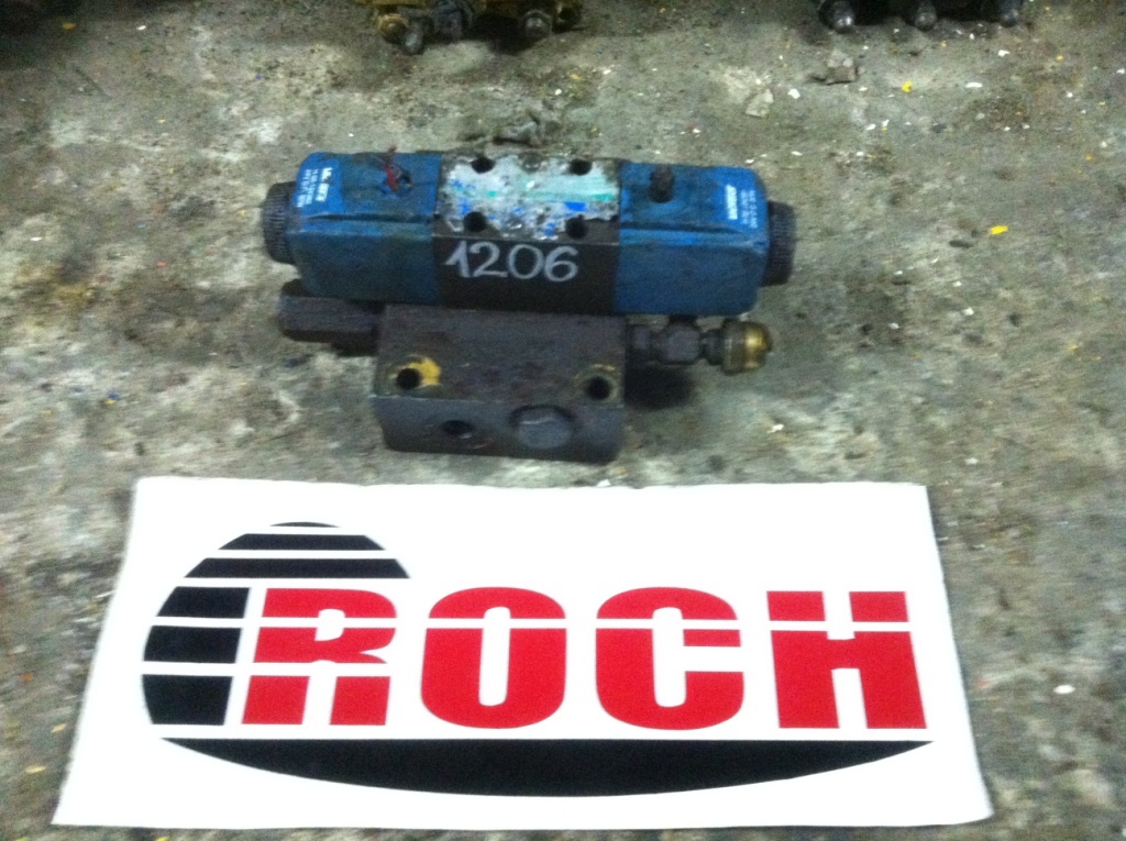 VICKERS 1 SEKCYJNA + KOŚĆ + CEWKI + KOŚĆ + H02-124381 24VDC 30W - Hydraulic valve for Construction machinery: picture 1 VICKERS 1 SEKCYJNA + KOŚĆ + CEWKI + KOŚĆ + H02-124381 24VDC 30W - Hydraulic valve for Construction machinery: picture 1