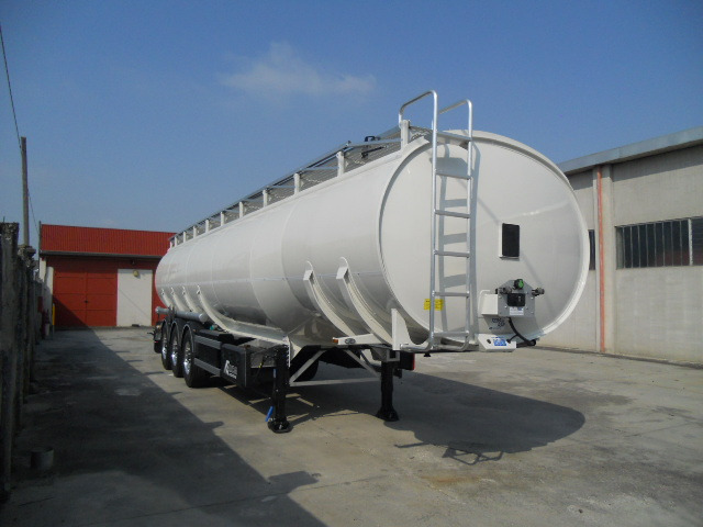 ALKOM ADR 2 compartments - Tank semi-trailer: picture 1 ALKOM ADR 2 compartments - Tank semi-trailer: picture 1