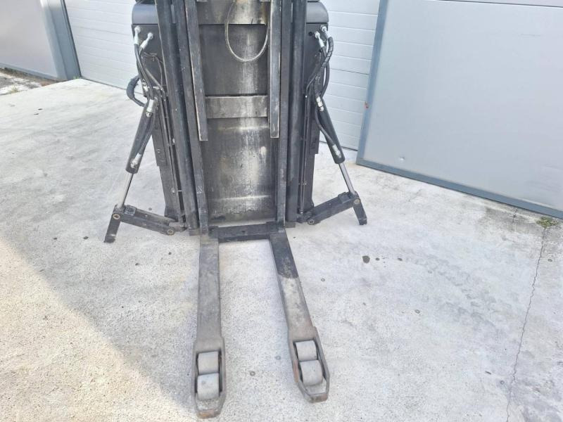 Stacker Caterpillar NSR16N: picture 13 Stacker Caterpillar NSR16N: picture 13