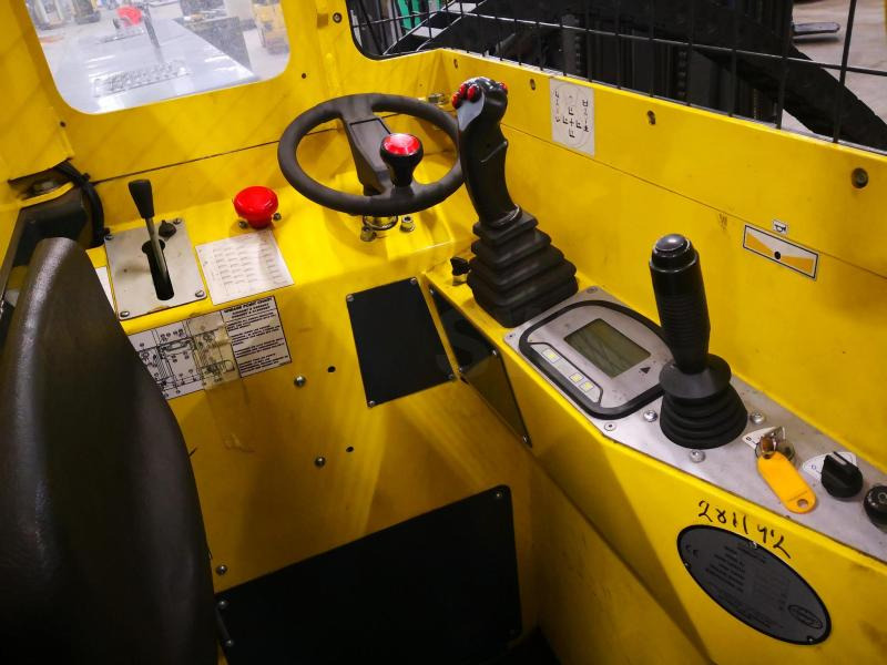 Combilift C4500GTE - Side loader: picture 5 Combilift C4500GTE - Side loader: picture 5