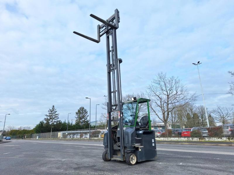 Combilift CBE2500 - 4-way reach truck: picture 3 Combilift CBE2500 - 4-way reach truck: picture 3