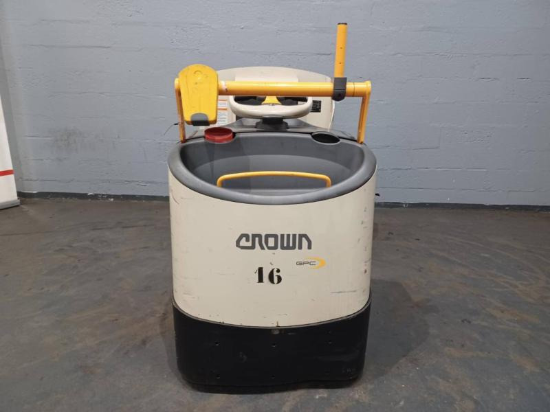 Crown GPC3020 - Order picker: picture 4 Crown GPC3020 - Order picker: picture 4