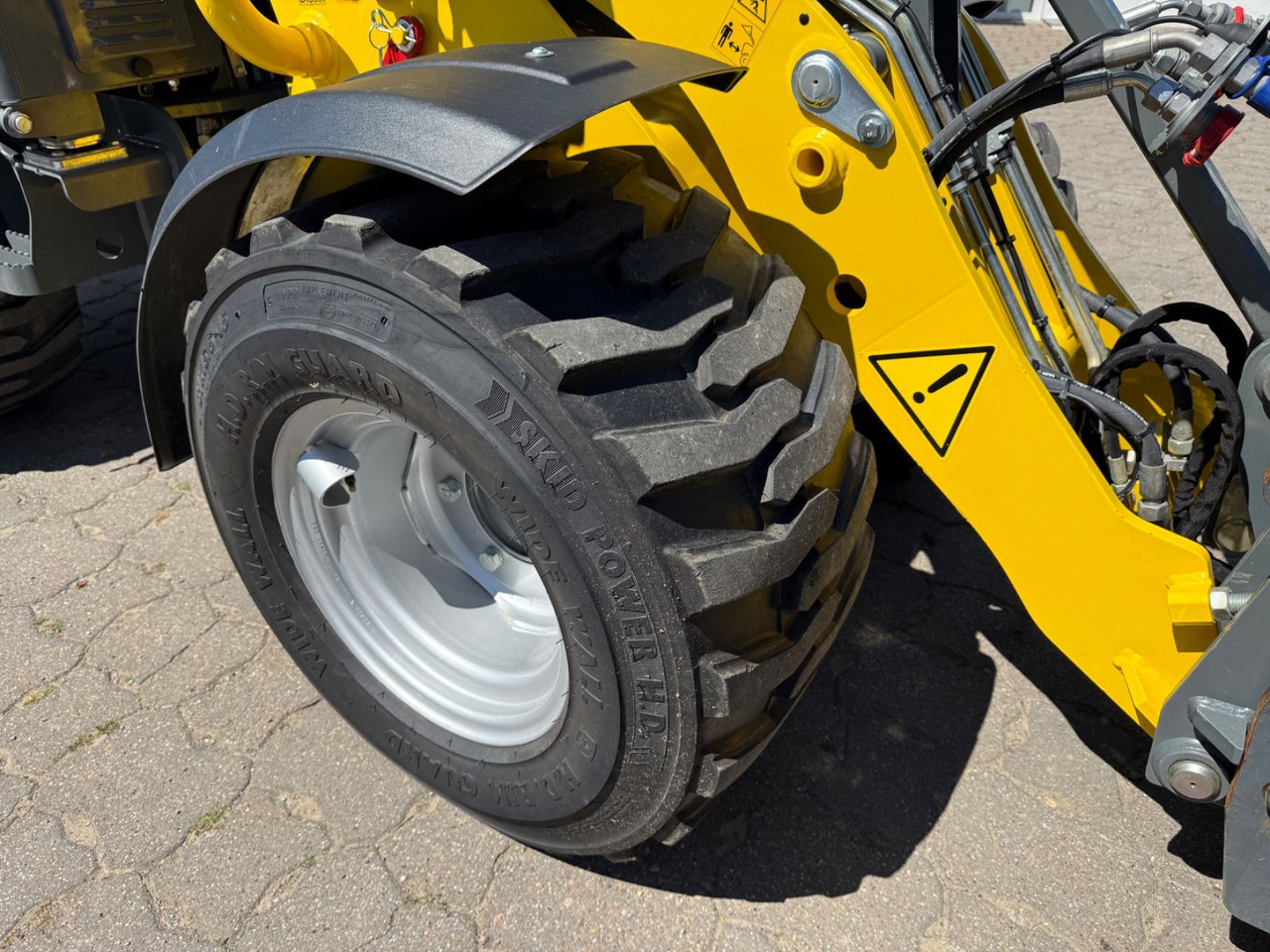 Wacker WL 25, Bj 23, 210 BH, Breitreifen Schaufel Gabel - Wheel loader: picture 5 Wacker WL 25, Bj 23, 210 BH, Breitreifen Schaufel Gabel - Wheel loader: picture 5