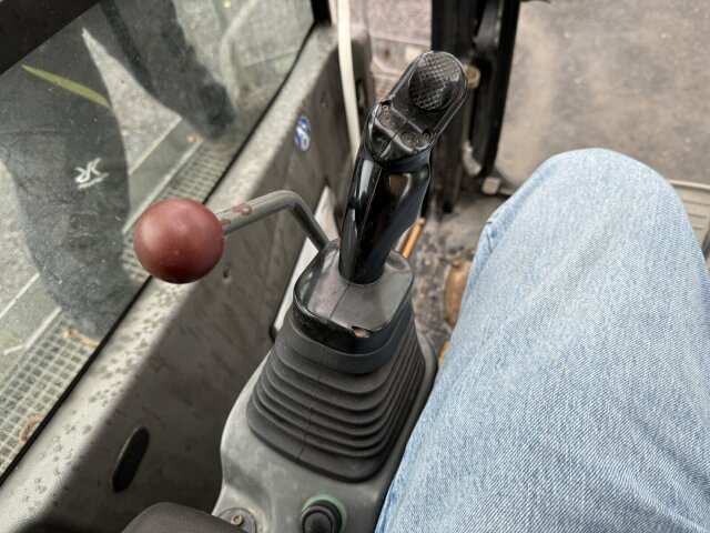 Liebherr LH40C Litronic Industry Long reach 43 Ton - Crawler excavator: picture 2 Liebherr LH40C Litronic Industry Long reach 43 Ton - Crawler excavator: picture 2