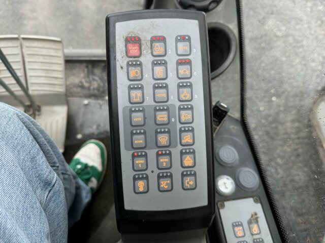 Liebherr LH40C Litronic Industry Long reach 43 Ton - Crawler excavator: picture 4 Liebherr LH40C Litronic Industry Long reach 43 Ton - Crawler excavator: picture 4