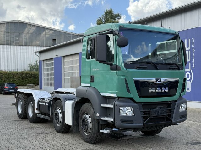 MAN TGS 35.420 8x4 Euro 6C Fahrgestell Betonmischer - Cab chassis truck: picture 1 MAN TGS 35.420 8x4 Euro 6C Fahrgestell Betonmischer - Cab chassis truck: picture 1