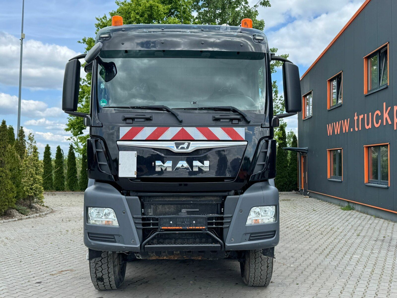 MAN TGS 35.460 8x6 BB Muldenkipper Meiller MAN TGS 35.460 8x6 BB Muldenkipper Meiller - Tipper: picture 3 MAN TGS 35.460 8x6 BB Muldenkipper Meiller MAN TGS 35.460 8x6 BB Muldenkipper Meiller - Tipper: picture 3