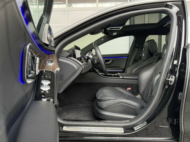 Maybach Mercedes Benz S680 Maybach V12 High-End -Paket - Sedan: picture 4 Maybach Mercedes Benz S680 Maybach V12 High-End -Paket - Sedan: picture 4