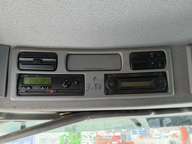 Mercedes-Benz ACTROS 3336 6x4 Kipper Kran HIAB 144 B-3 - Tipper, Crane truck: picture 5 Mercedes-Benz ACTROS 3336 6x4 Kipper Kran HIAB 144 B-3 - Tipper, Crane truck: picture 5