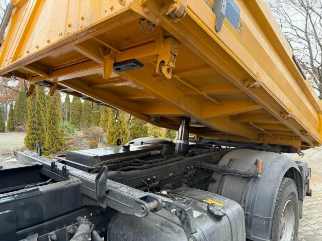 Mercedes-Benz AROCS 1843 4x2 Kipper Kran Palfinger PK12.501 - Tipper, Crane truck: picture 5 Mercedes-Benz AROCS 1843 4x2 Kipper Kran Palfinger PK12.501 - Tipper, Crane truck: picture 5