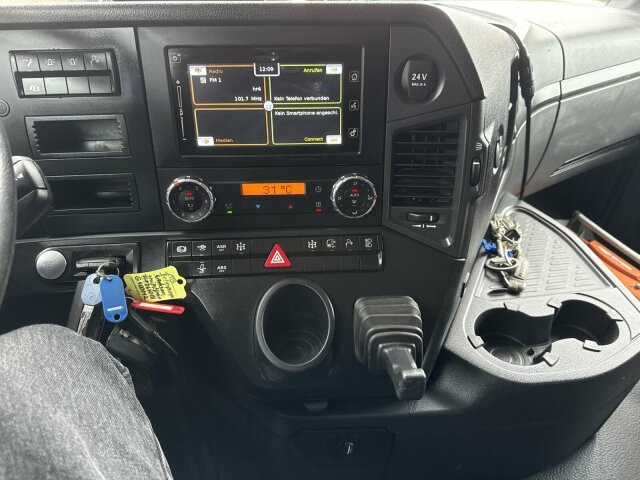 Mercedes-Benz AROCS 3751 6x4 Euro 6 Betonpumpe Liebherr 41M5 - Concrete pump truck: picture 4 Mercedes-Benz AROCS 3751 6x4 Euro 6 Betonpumpe Liebherr 41M5 - Concrete pump truck: picture 4