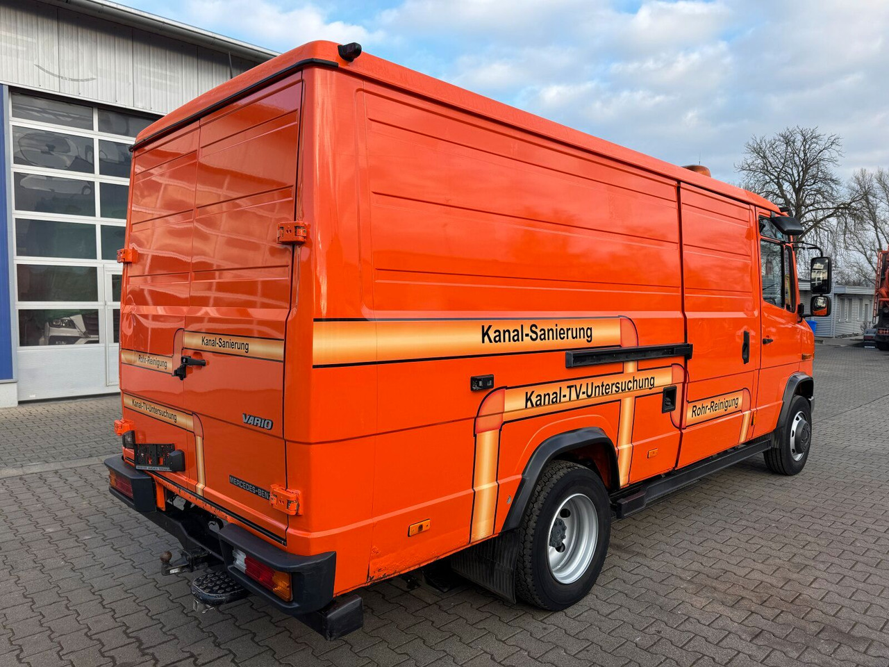 Mercedes-Benz Vario 818D Kanalreiniger Rockstroh Drain Jet 100 - Vacuum truck: picture 5 Mercedes-Benz Vario 818D Kanalreiniger Rockstroh Drain Jet 100 - Vacuum truck: picture 5