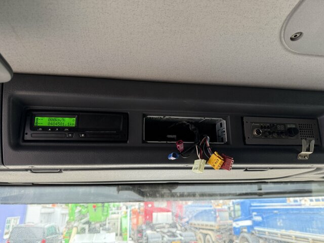 Scania P 410 8x4 Muldenkipper Carnehl - Dumper: picture 4 Scania P 410 8x4 Muldenkipper Carnehl - Dumper: picture 4