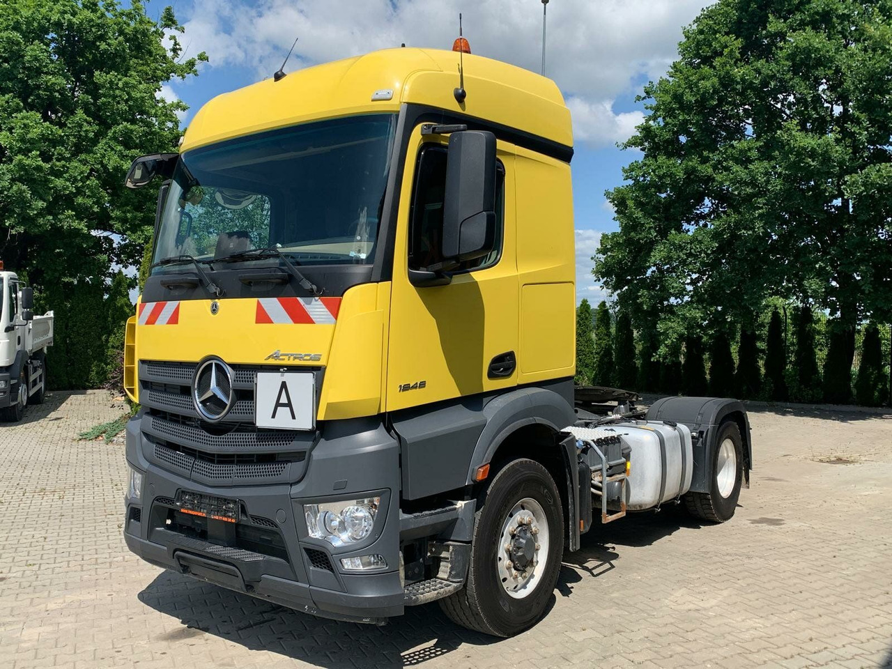 Mercedes-Benz 1846 4x4 HAD Euro 6 Kipphydraulik - Tractor unit: picture 3 Mercedes-Benz 1846 4x4 HAD Euro 6 Kipphydraulik - Tractor unit: picture 3