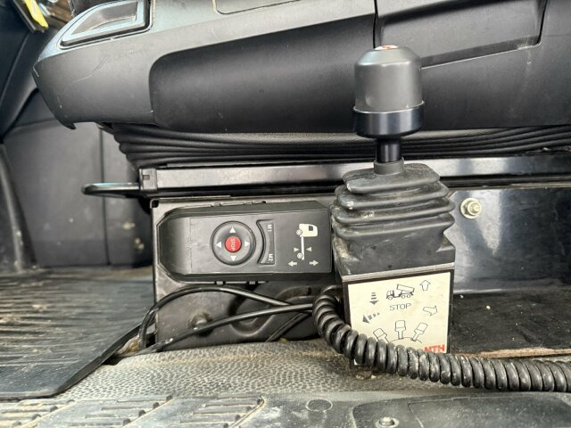 Mercedes-Benz Actros 1845 SZM 4x2 Retarder Kipph. - Tractor unit: picture 4 Mercedes-Benz Actros 1845 SZM 4x2 Retarder Kipph. - Tractor unit: picture 4