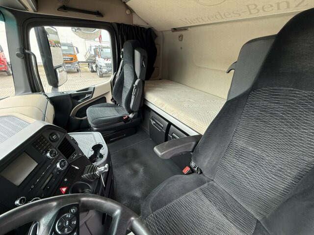 Tractor unit Mercedes-Benz Actros 1845 SZM 4x2 Retarder Kipphydraulik: picture 15