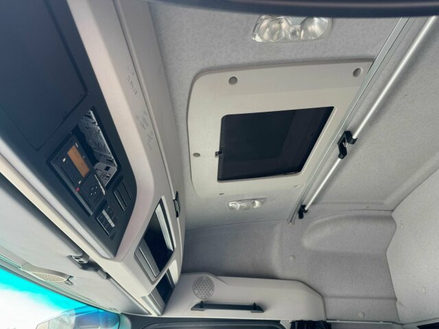 Mercedes-Benz Arocs 2142 4x4H SZM Euro 6 Kipphydraulik - Tractor unit: picture 2 Mercedes-Benz Arocs 2142 4x4H SZM Euro 6 Kipphydraulik - Tractor unit: picture 2