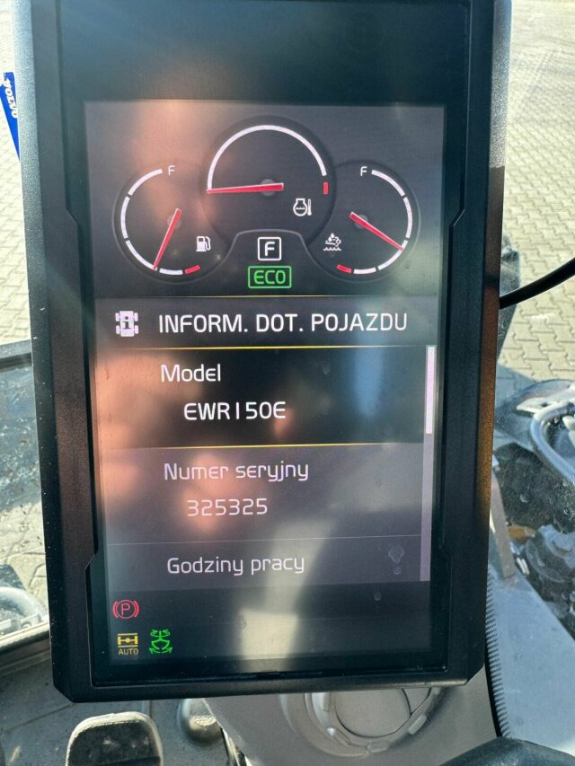 Volvo EWR150E Mobilbagger mit ROTATOR ENCONG EC319 - Wheel excavator: picture 3 Volvo EWR150E Mobilbagger mit ROTATOR ENCONG EC319 - Wheel excavator: picture 3