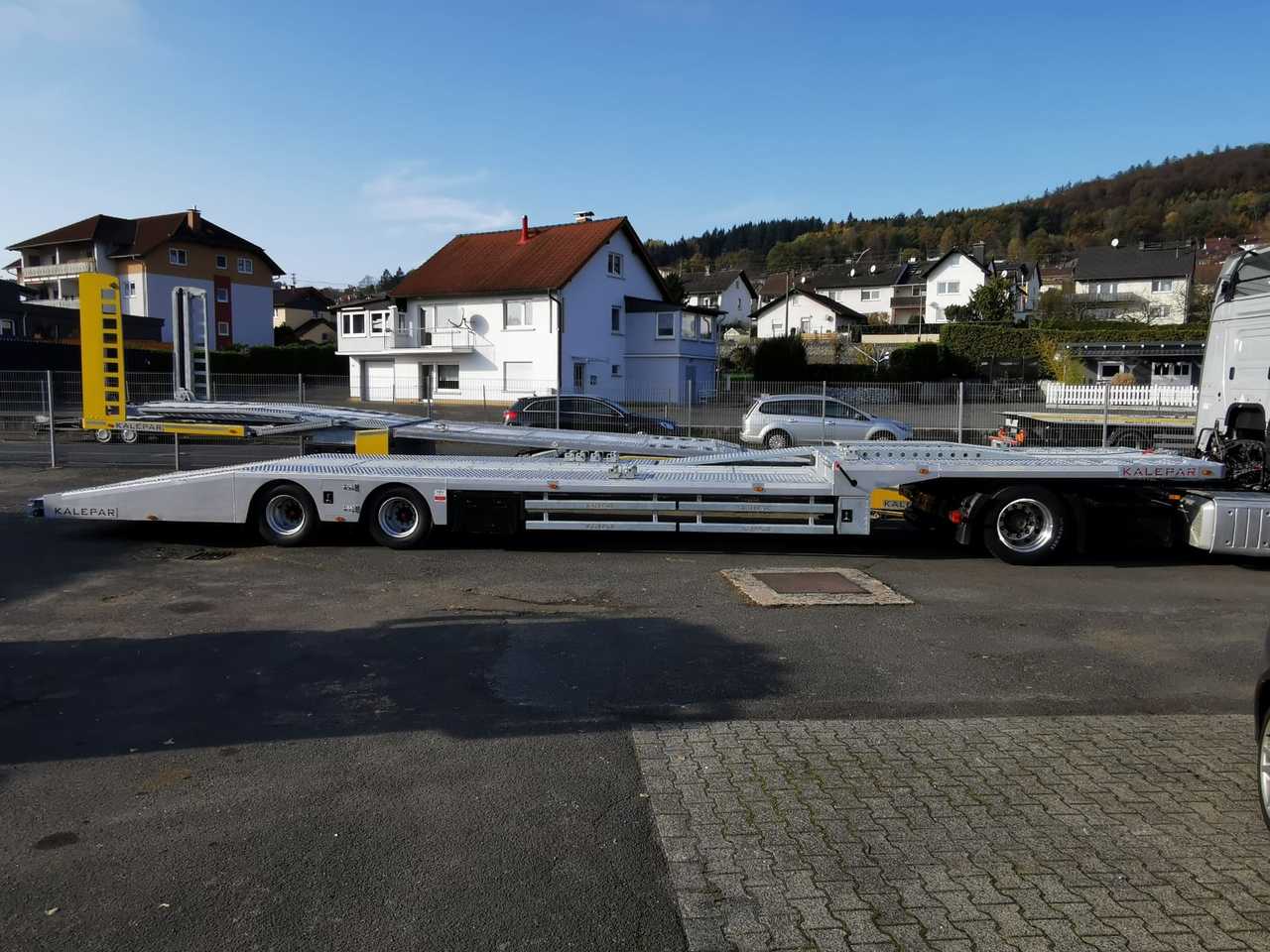 New Autotransporter semi-trailer KALEPAR KLP 228V3 Bus-Caravan-Car Transporter: picture 6 New Autotransporter semi-trailer KALEPAR KLP 228V3 Bus-Caravan-Car Transporter: picture 6