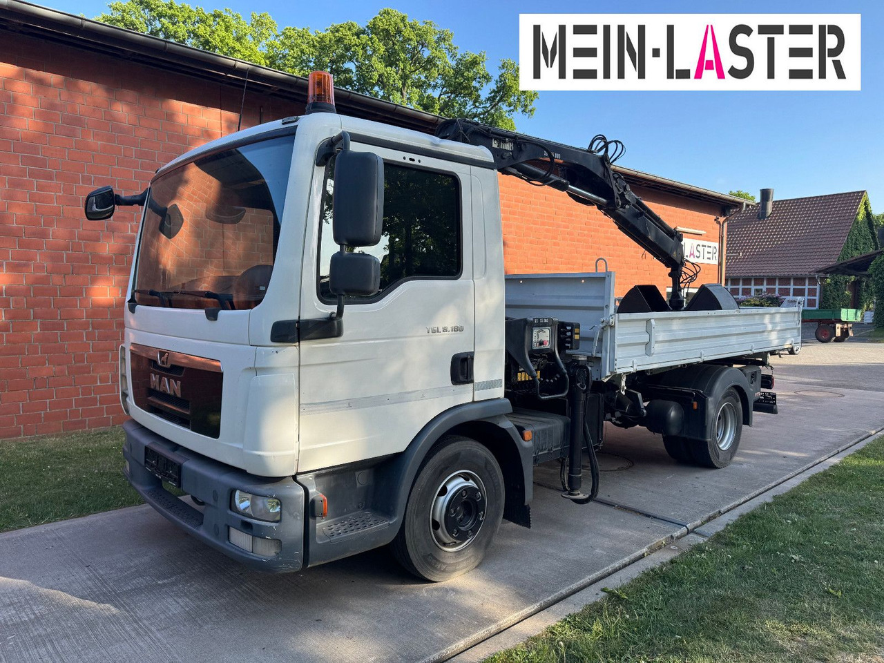 MAN TGL 8.180 3 S-Kipper Hiab 55 D *10,2 m - 640 kg - Tipper van: picture 2 MAN TGL 8.180 3 S-Kipper Hiab 55 D *10,2 m - 640 kg - Tipper van: picture 2