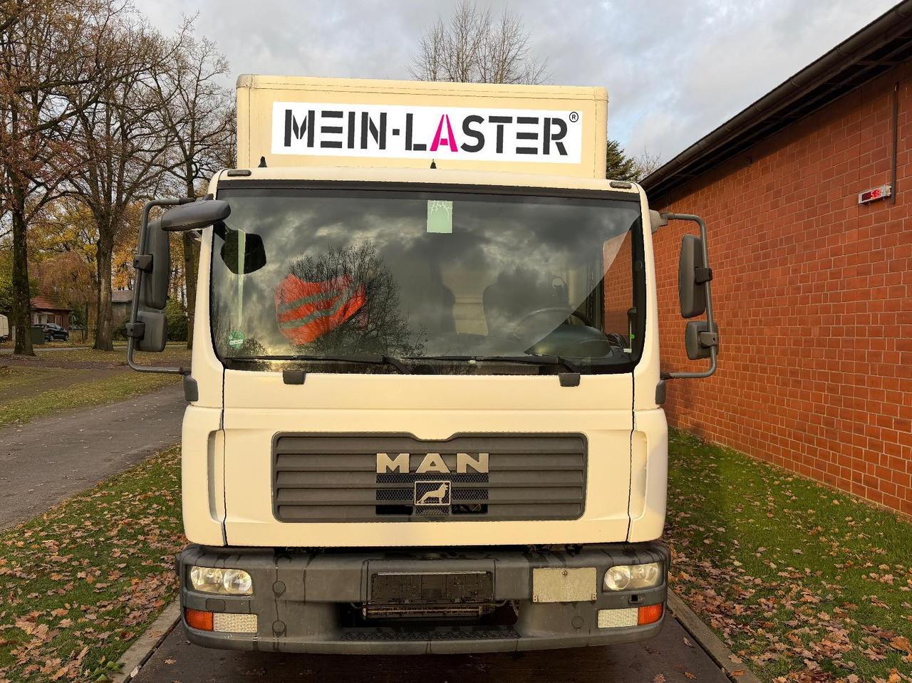 MAN TGL 8.180 Ladebordwand 3 Sitzer - Box truck: picture 4 MAN TGL 8.180 Ladebordwand 3 Sitzer - Box truck: picture 4