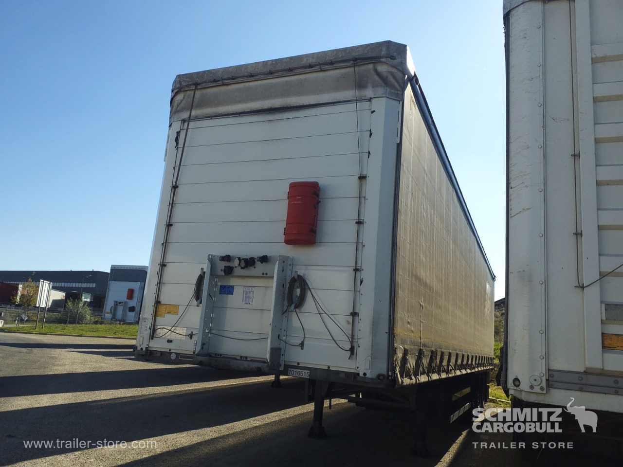 SCHMITZ Curtainsider Standard - Curtainsider semi-trailer: picture 4 SCHMITZ Curtainsider Standard - Curtainsider semi-trailer: picture 4