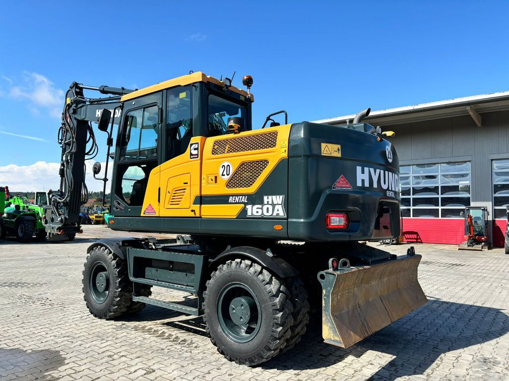 Hyundai HW160A - Wheel excavator: picture 2 Hyundai HW160A - Wheel excavator: picture 2