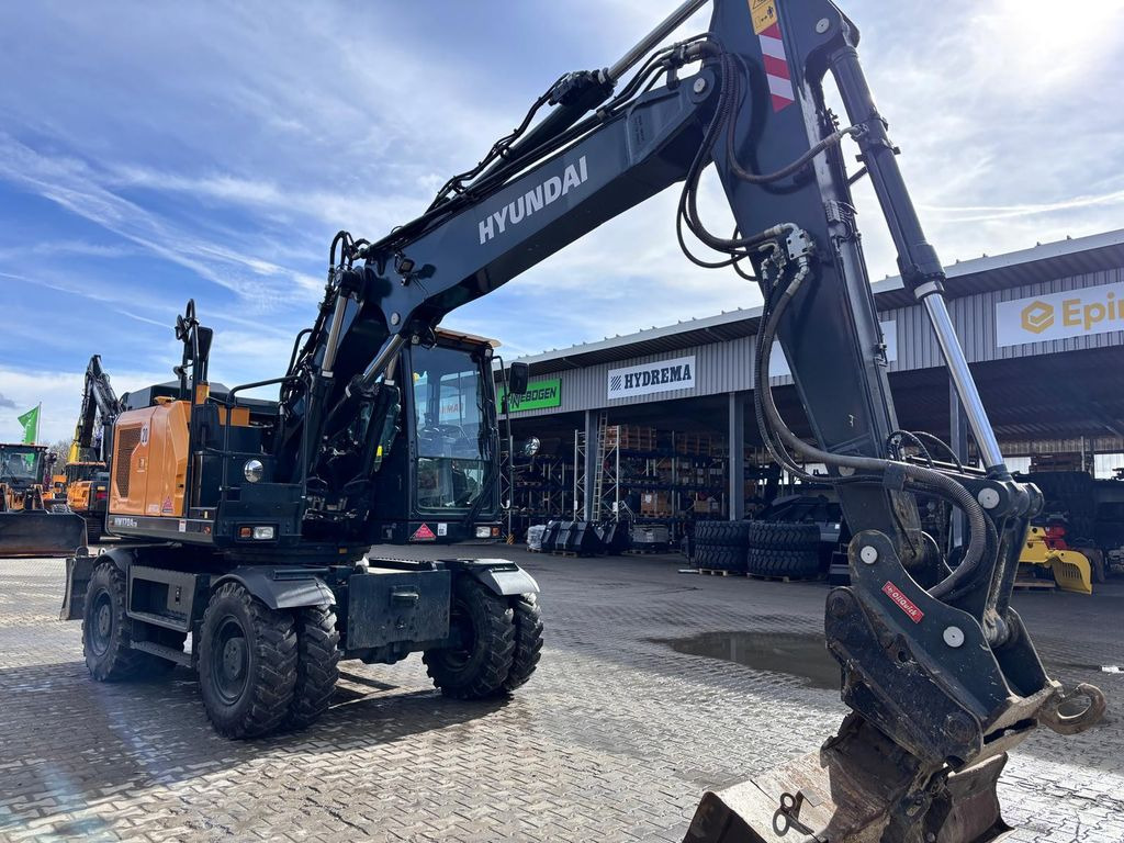 Hyundai HW170ACR Hyundai HW170ACR - Wheel excavator: picture 2 Hyundai HW170ACR Hyundai HW170ACR - Wheel excavator: picture 2