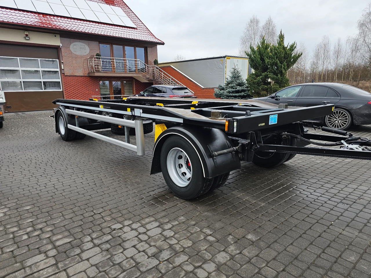 Hook lift truck DAF XD 450: picture 33