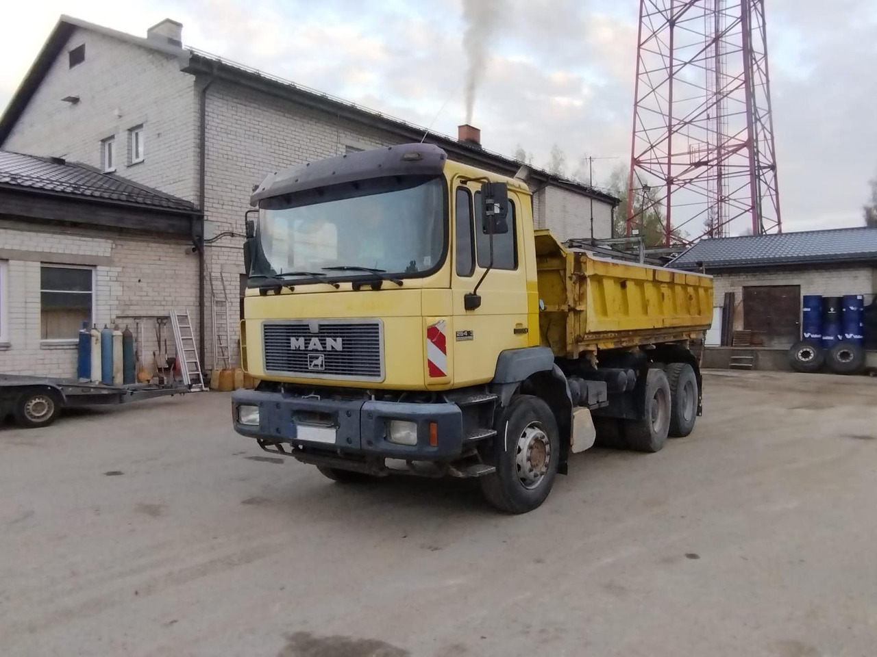 MAN 26.403 - Tipper: picture 3 MAN 26.403 - Tipper: picture 3