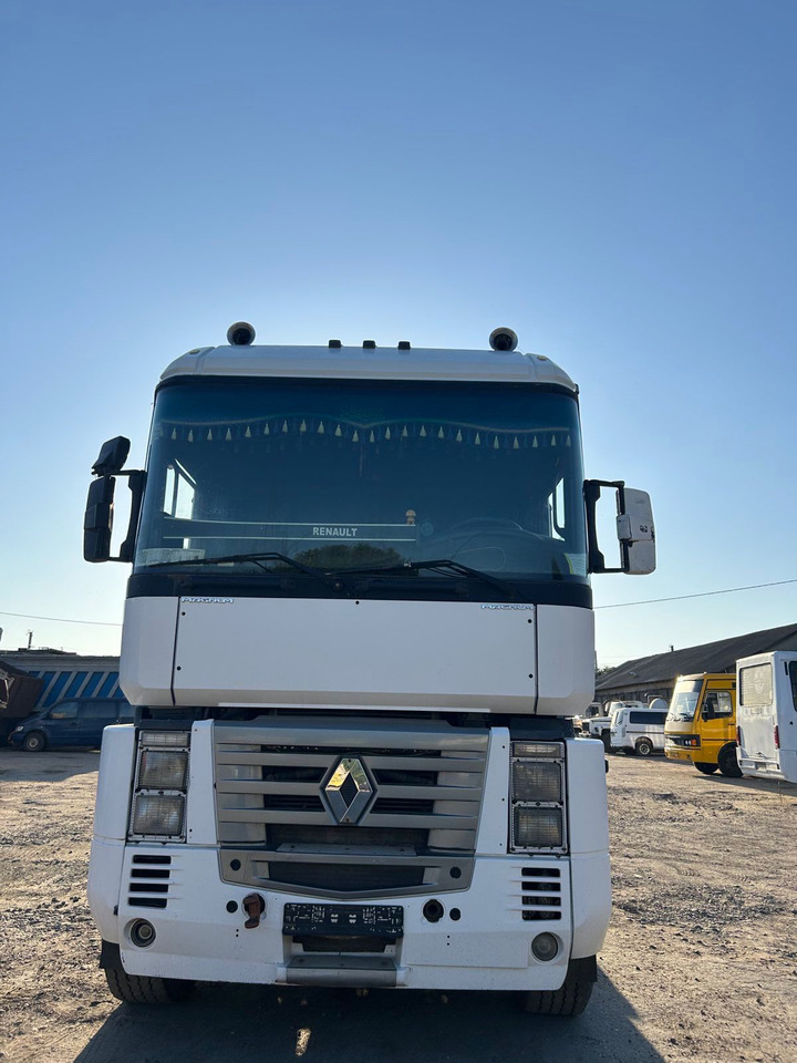 RENAULT Magnum 390 - Tractor unit: picture 2 RENAULT Magnum 390 - Tractor unit: picture 2